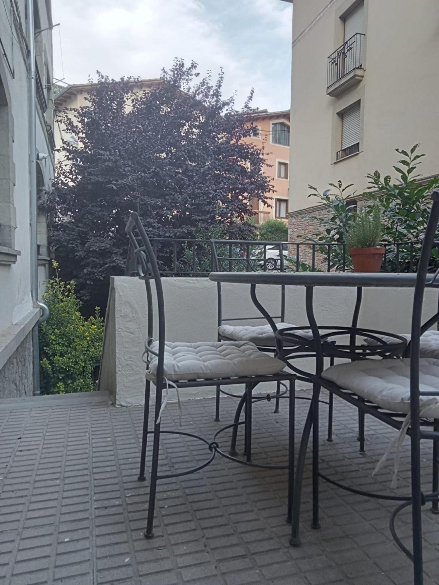 Maison Biscuit. Apartament A La Placa De La Vila Camprodon Zewnętrze zdjęcie