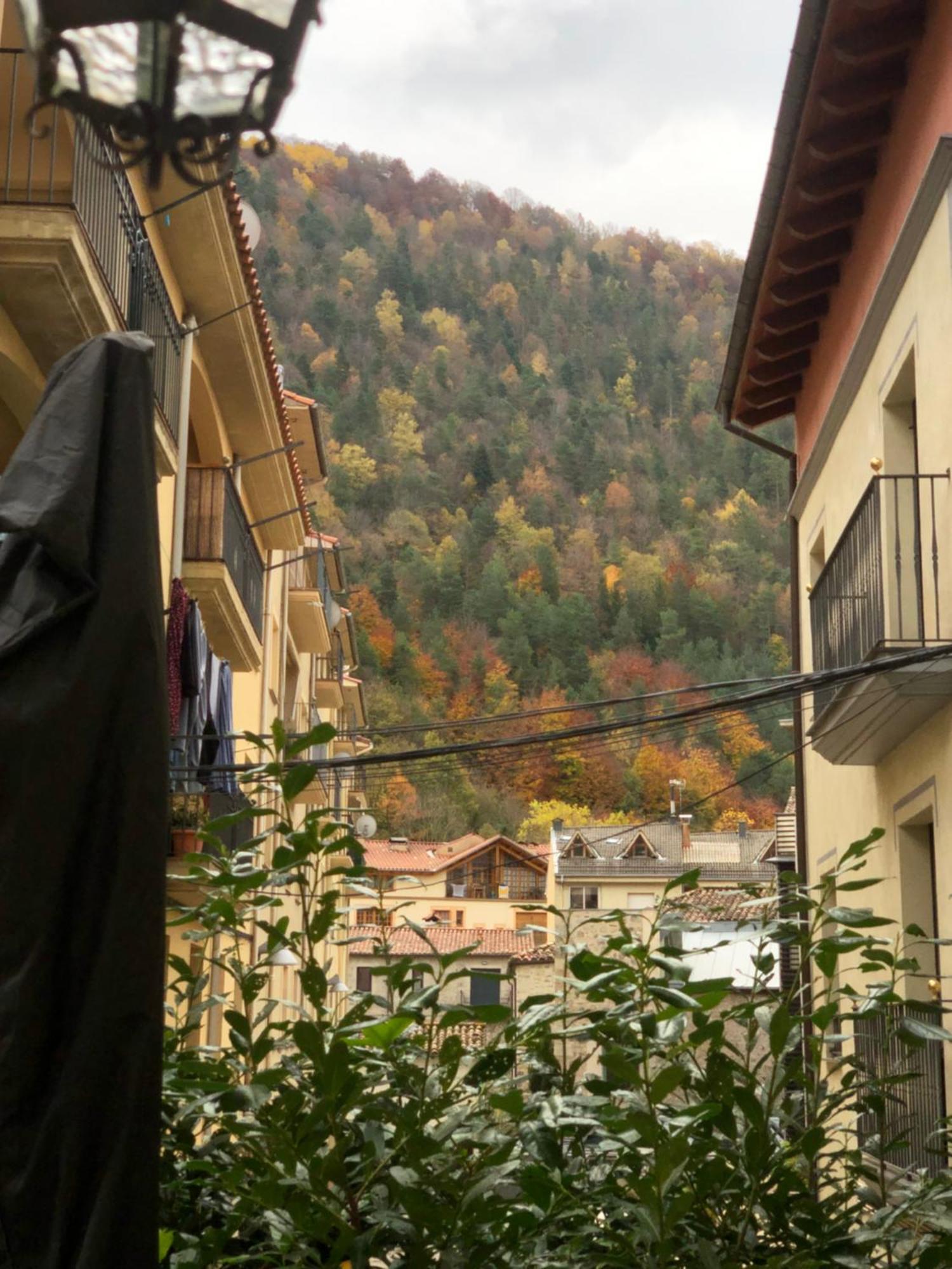 Maison Biscuit. Apartament A La Placa De La Vila Camprodon Zewnętrze zdjęcie